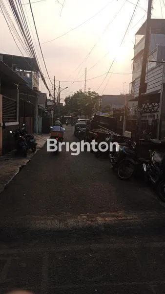 image RUKO TAMAN SARI KEBUN JERUK - 4 1/2 LANTAI & FULL FURNISH (6)