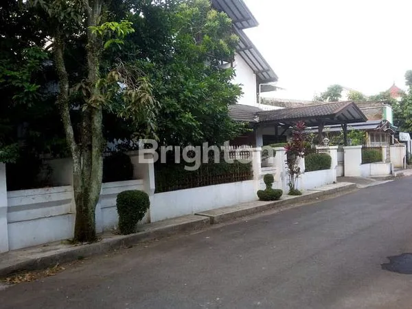 image RUMAH + RUANG USAHA DI PUSAT KOTA BANDUNG DI TURANGGA DEKAT BUAH BATU (5)