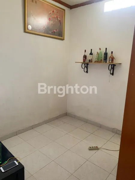 image RUMAH PADEMANGAN 3 LANTAI JAKARTA UTARA (2)