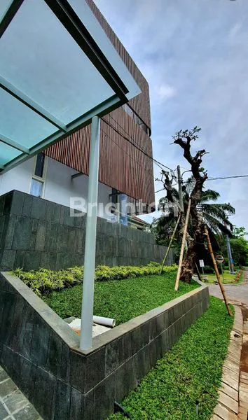 image RUMAH BARU JADI  MINIMALIS BAGUS FULL FURNISH  DI SURABAYA BARAT NORTH CITRALAND (1)