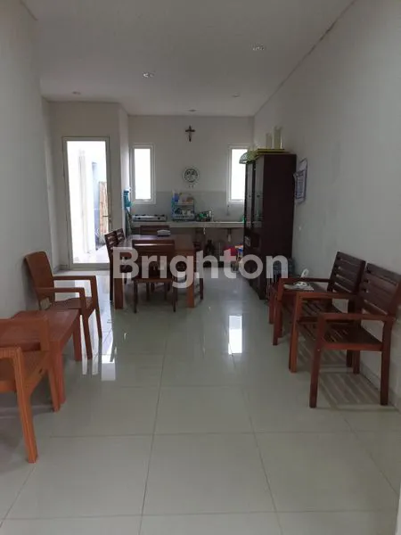 image RUMAH MEWAH MURAH DI PUSAT KOTA SIDOARJO (6)