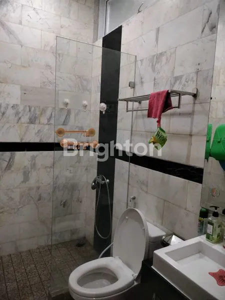 image RUMAH 4 LANTAI DALAM KOMPLEK KELAPA NIAS TEMPAT STRATEGIS TENANG AMAN DAN NYAMAN (5)