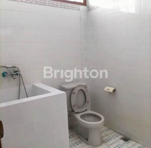 image JARANG NIH ADA RUMAH 2 1/2 LANTAI DI DAERAH ELITE, BURUAN PINANG SAYA, GAK AKAN MENYESAL. (8)