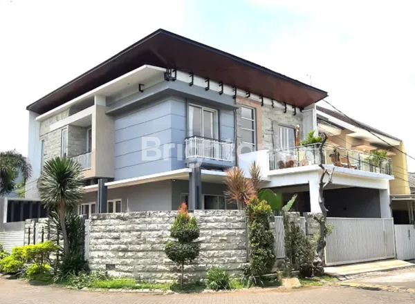 image PANTAI MENTARI MINIMALIS MEWAH HOOK (1)