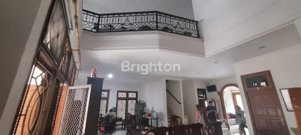 image JARANG ADA HARGA MURAH RUMAH DI TAMAN HUNIAN SATELIT AREA RAMAI STRATEGIS TENGAH KOTA SURABAYA (1)