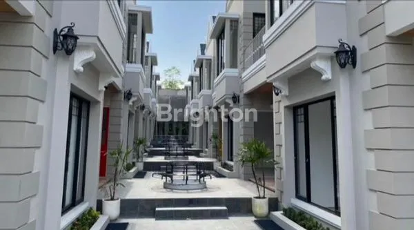 image SETRADUTA TOWN HOUSE EKSKLUSIF, LOKASI PREMIUM. LIMITED EDITION (1)