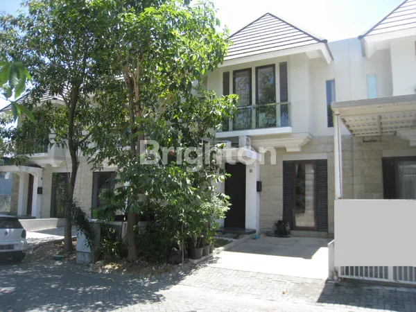 image JUAL CEPAT RUMAH SIAP HUNI DI CITRALAND TPR SURABAYA (1)