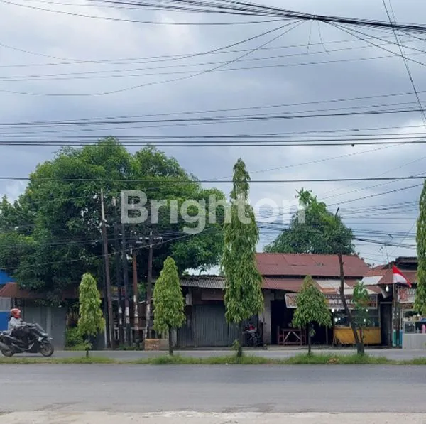 image TANAH BONUS BANGUNAN SANGAT STRATEGIS DIPINGGIR JALAN BESAR (2)