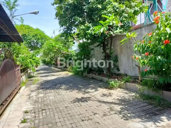 image VILLA DENGAN POOL HALAMAN LUAS DI RENON (6)