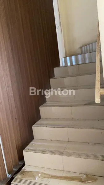 image RUKO 3 LANTAI LOKASI MAYJEND SUNGKONO EX DEPOT !! (3)