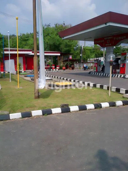 image TEMPAT USAHA POM BENSIN AKTIF DAN TERAWAT DI JL RAYA RUNGKUT SURABAYA TIMUR  (2)