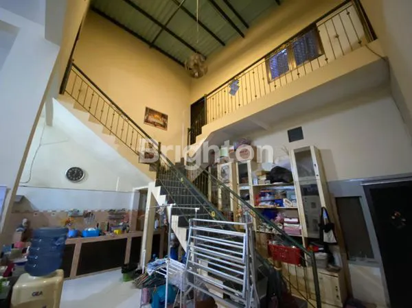 image RUMAH 2 LT DI BARUK UTARA SURABAYA DEKAT SUPERINDO DAN MERR (7)