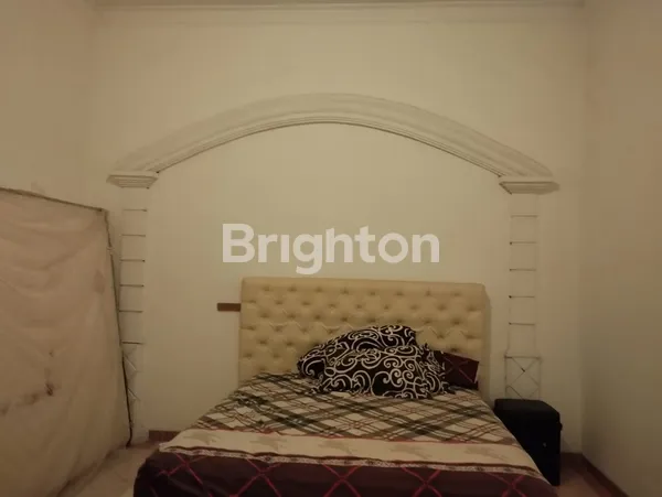 image RUMAH & KANTOR SURABAYA PUSAT DI JALAN SRIWIJAYA (3)