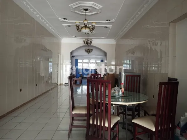 RUMAH & KANTOR SURABAYA PUSAT DI JALAN SRIWIJAYA