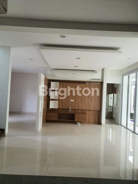 image RUMAH BARU DI RESIDENT ONE (5)