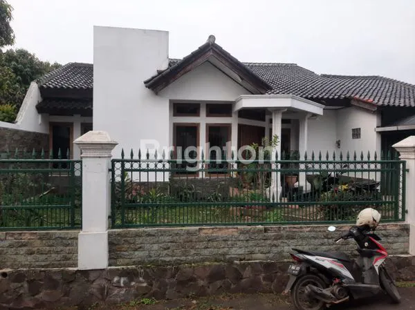 RUMAH LUAS PADASUKA INDAH CIMAHI DEKAT FLYOVER BAROS DAN TRANSMART CIMAHI