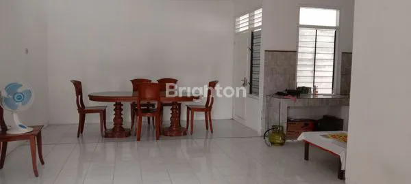 image RUMAH BESAR LINGKUNGAN PERUMAHAN DEKAT XT SQUARE KOTA GEDE (2)