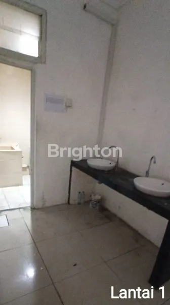 image RUKO STRATEGIS  PERKANTORAN RMI NGAGEL SURABAYA TIMUR (5)