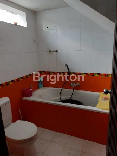 image RUMAH 2 LANTAI DISEWAKAN DI VILLA TAMARA   (2)