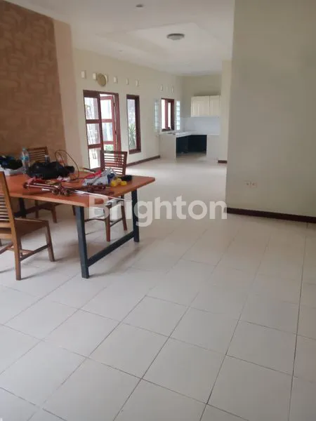 image RUMAH CANTIK DAN LUAS DI PAJAJARAN BOGOR (5)