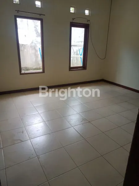 image RUMAH CANTIK DAN LUAS DI PAJAJARAN BOGOR (8)