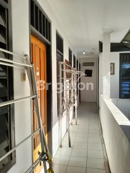 image RUMAH KOS MINIMALIS 2 LANTAI DI TENGGILIS MEJOYO (5)