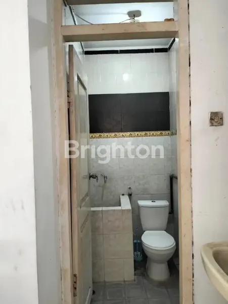 image RUMAH KOS MINIMALIS 2 LANTAI DI TENGGILIS MEJOYO (6)