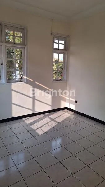 image RUMAH DAERAH SELATAN MARGOREJO INDAH TERAWAT DAN SIAP HUNI (5)