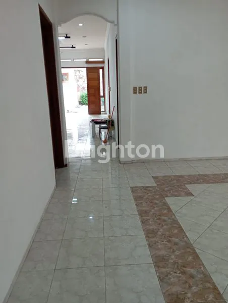 image RUMAH 1 LANTAI LOKASI CEMPAKA PUTIH TENGAH JAKARTA PUSAT (3)