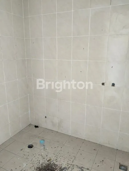 image RUMAH KLASTER BANYAN TYPE DENAYA 3 LANTAI(BELUM FINISHING) (5)