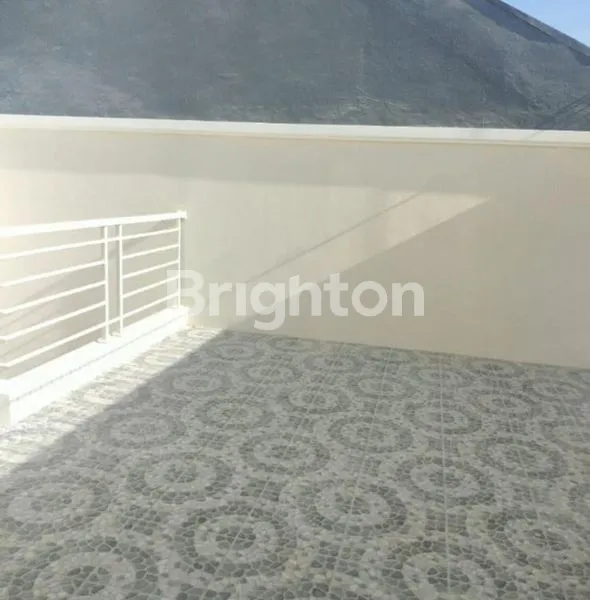 image RUMAH 2LANTAI BARU GRESS MANYAR  (5)