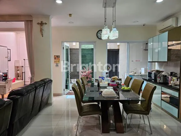 image RUMAH DE PARK SEMI FURNISHED (1)