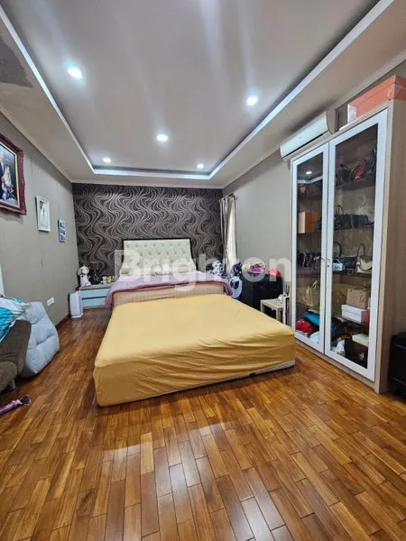 image RUMAH DE PARK SEMI FURNISHED (5)