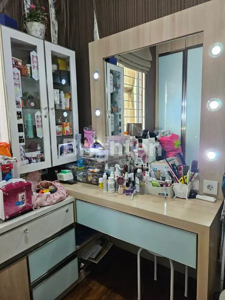 image RUMAH DE PARK SEMI FURNISHED (6)