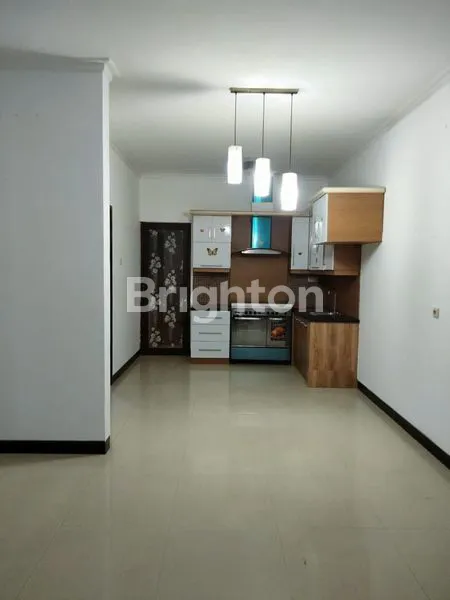image RUMAH 2 LANTAI SEMI FURNISHED METLAND CAKUNG JAKARTA TIMUR (4)