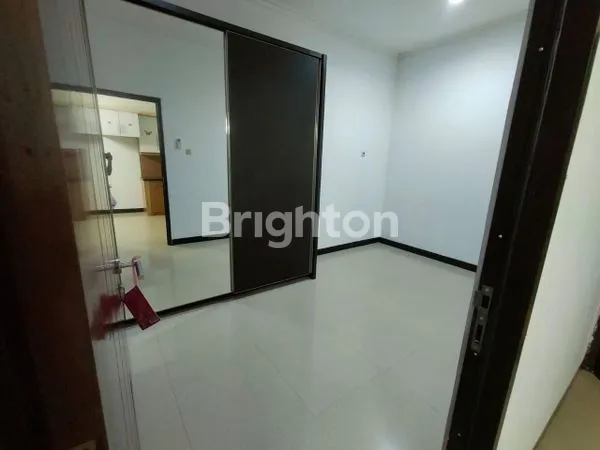 image RUMAH 2 LANTAI SEMI FURNISHED METLAND CAKUNG JAKARTA TIMUR (2)