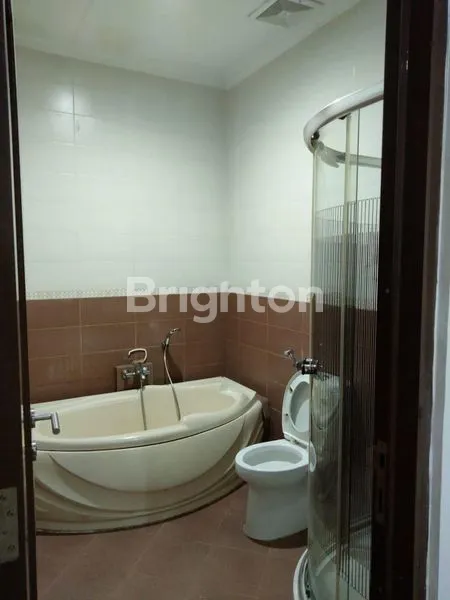 image RUMAH 2 LANTAI SEMI FURNISHED METLAND CAKUNG JAKARTA TIMUR (6)