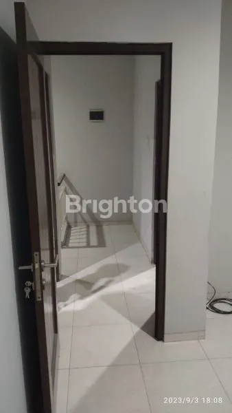 image RUMAH 2 LANTAI SEMI FURNISHED METLAND CAKUNG JAKARTA TIMUR (8)