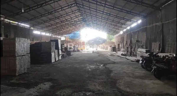 image GUDANG DI KEDAMEAN GRESIK  (3)