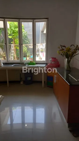 image RUMAH 2 LT SEMI FURNISH SIAP HUNI DI DHARMAHUSADA INDAH TIMUR SURABAYA SELANGKAH KE GALAXY MALL, MANYAR, KERTAJAYA, UNAIR (4)
