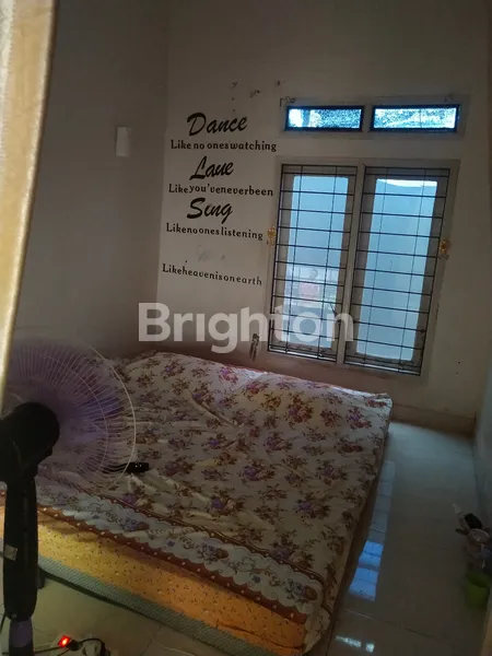 image RUMAH TUNGGAL 3 KAMAR JALAN SURYANTA SAMARINDA (3)