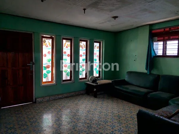 image RUMAH LUAS DI TENGAH PERKAMPUNGAN (2)