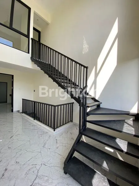 image RUMAH 2LANTAI RUNGKUT ASRI STRATEGIS PINTU TOLL SURABAYA BANDARA (4)