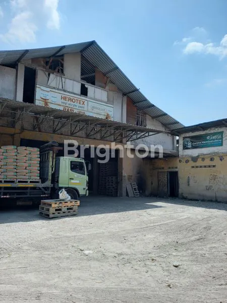 JUAL CEPAT, BU BANGET, HARGA NEGO KERAS, GUDANG, KANTOR, TOKO, KOST,  LUAS 3559 M2 COCOK UNTUK HOTEL, PERGUDANGAN INVESTASI, BANTING HARGA BU, LETAK STRATEGIS DALAM KOTA, JL MAGELANG, YOGYAKARTA