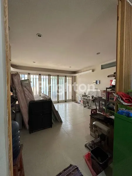 image RUMAH TERAWAT ROYAL RESIDENCE CLUSTER CROWN HILL (7)