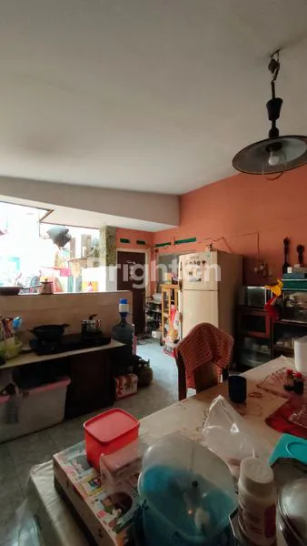 image RUMAH TENGAH KOTA, PROSPEK BUAT USAHA, BUTUH CEPAT (1)