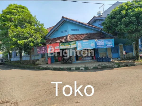 image RUMAH BERIKUT TOKO DIJUAL CEPAT LOKASI STRATEGIS COCOK UNTUK GROSIR (2)