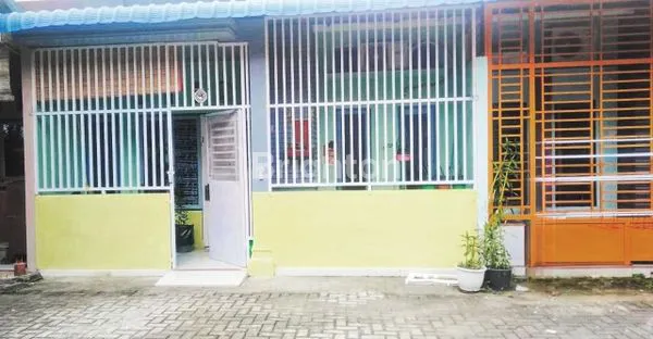 image RUMAH KOMPLEK NEWLAND MARELAN, 8 MENIT KE IRIAN SUPERMARKET (1)
