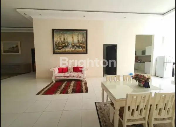 image RUMAH BAGUS STRATEGIS TENGAH KOTA BANYUWANGI, CUMAN 500 M DARI RAMAYANA DEPT STORE (3)