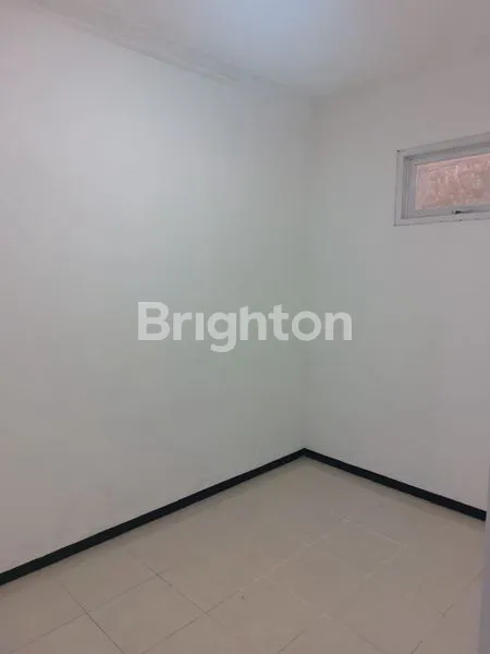 image DIJUAL RUMAH 2 LANTAI DI RUNGKUT  (4)